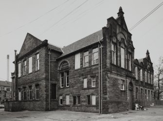 Glasgow, 75 Grange Road, Queen's Park School
General view from South East.