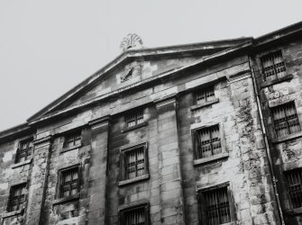 Glasgow, 65-73 James Watt Street, Warehouses.
General view of upper floor windows and pediment on James Watt Street frontage.