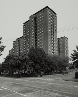 Glasgow, Lincoln Avenue Estate.
General view from South-West.