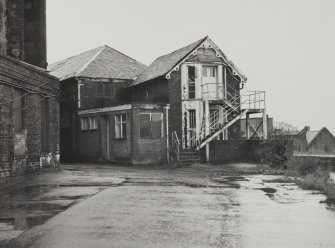 Glasgow, North Spiers Wharf.
View of canal side offices from North-East.