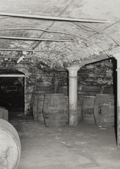 Glasgow, North Spiers Wharf, interior.
Detail of standard cast iron column and brick jack arches on ground floor, block B of Sugar Refinery.