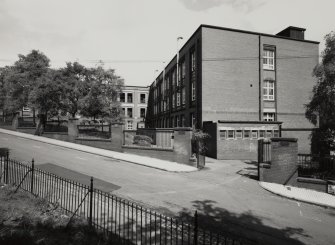 Glasgow, Oakfield Avenue, Hillhead School.
View from South.