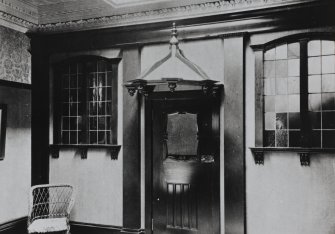 Cornhill House, interior.
Detail of door.