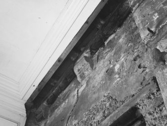Interior.
Detail of corbels and painted beam, principal apartment, first floor.