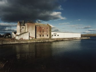 Aberdeenshire, Newburgh, Newburgh Mill
General view from south west of mill, showing it to be almost entirely constructed from red brick