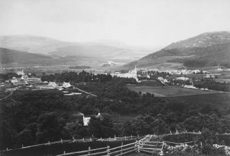 Braemar.
General view with castle.