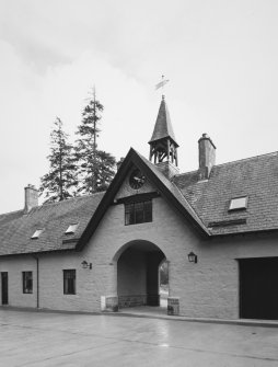 Entrance to courtyard, detail