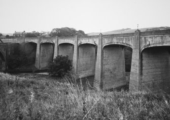 View of central span of bridge from SW.