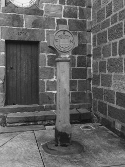 Detail of entrance showing 1790 datestone lintel & Mercat Cross