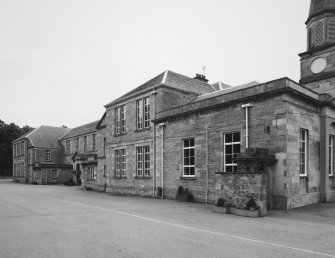 View of 1926 building from N.