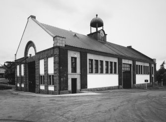 Exterior view from SE of former cooperage