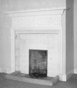 Fourth floor, NE wing, fireplace, detail