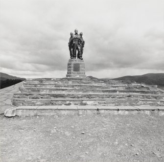 General view of statue, plinth and stepped base from south
