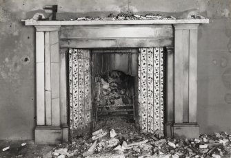 First floor drawing room, detail of fireplace