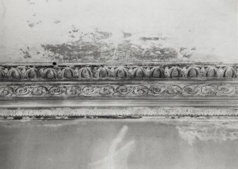 First floor, south east room, detail of cornice