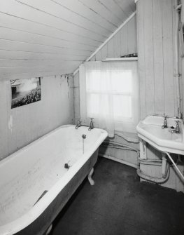 View of 1st fl bathroom