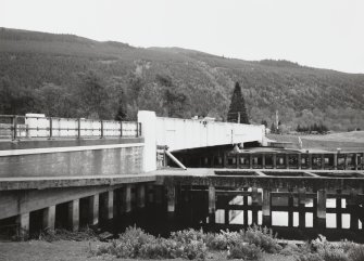 Laggan, Swing Bridge over Caledonian Canal
Oblique view of west side of bridge from north west