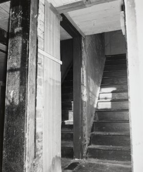 Middle cottages, stairs, detail