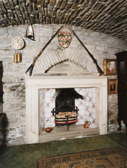 Eilean Donan Castle, interior.
Billeting hall, view of fireplace.