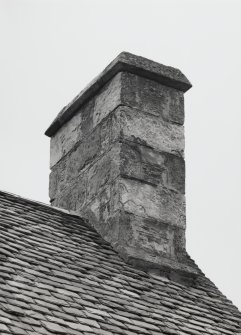 N chimney, detail