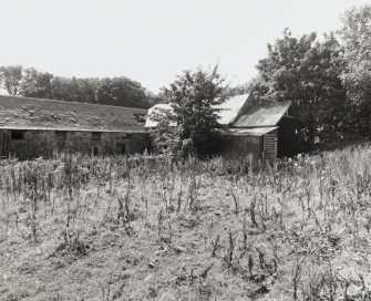 General view of N end of steading (NC 9570 1073) from N, with threshing barn to right (NC 9569 1076).
See MS/744/117 and DC33078