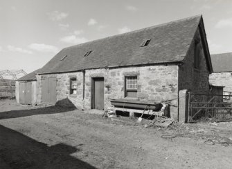 View of stable (and gig shed - NC 5727 1062) and tractor shed/workshop on extreme left of picture, from E
See MS/744/100/1 & 2, items 7, 6