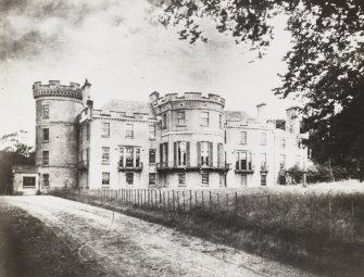 Barnton House.
General view.