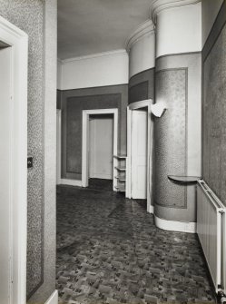 13 Brandon Street, interior.
View of hall from West showing 1950s linoleum.