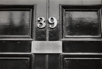 Variant type of 4" numeral, solid (number39 on door)