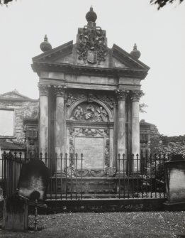 Detail of Milne monument in wall of churchyard.
Inv.fig. 206.