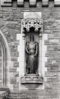 View of statue of William Wallace, by Alexander Carrick