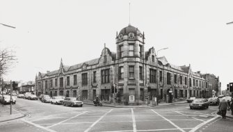 View of the corner of the building seen from the North West.