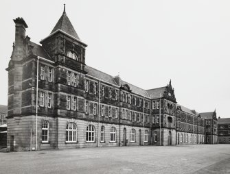 Redford barracks, cavalry barrack
View of North East facade