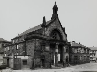 Glasgow, 98-100 Pollokshaws Road, Chalmers Free Church
Gneral view from South.