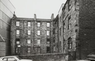 Edinburgh, Dewar Place, Nos 12-28 and 44-50 Torpichen Street.
Rear view of houses viewed from South.
