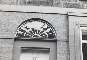 21 Dublin Street
Detail of type B fanlight, with beaded bars