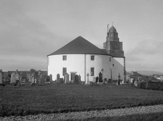 Kilarrow Parish Church, Main Street, Bowmore, Islay.
View from East from within graveyard.