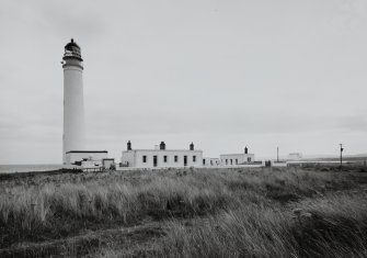 Barns Ness Lighthouse.
General view from NW of lighthouse compound.