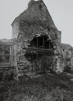 Broadwoodside Farm.
View of remains of gable and ingleneuk from E.