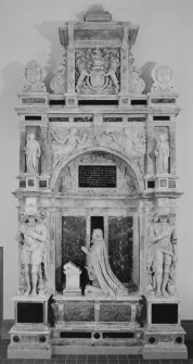 Interior.
Monument to George Home, 1st Earl of Dunbar (d.1611), view from West.