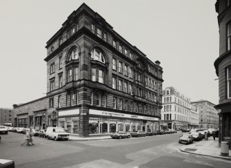 View of 60 Trongate from SE at junction with Albion Street.