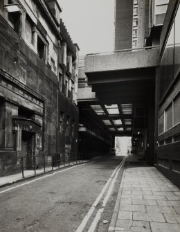 Glasgow, Bothwell Street, Heron House.
View of lane from West.