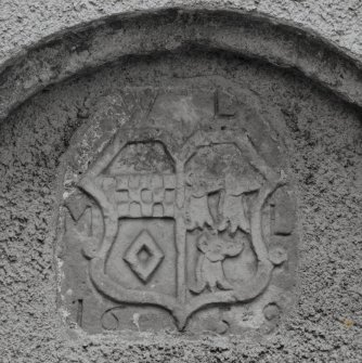 Plaque bearing Lindsay coat of arms (with 1659 date), detail