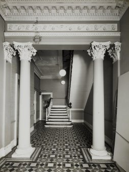 Glasgow, 3 Park Terrace, interior
General view of entrance hall from South.