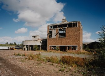 Newtongrange, Lady Victoria Colliery, Fines Treatment Plant and Thickener
View from ESE of the Fines Treatment Plant