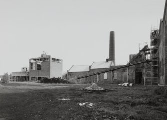 Newtongrange, Lady Victoria Colliery, Fines Treatment Plant and Thickener
General view from W of north end of colliery, showing (left to right) the Fines Treatment Plant, Woodroad Stores, Boilerhouse Chimney, and (extreme right) the N end of the Tub Circuit building