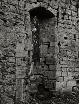 Interior.
View of window embrasure in N wall.