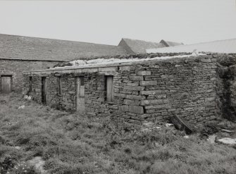 Scar Steading: View from E of detached byre