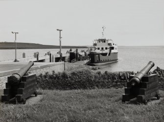 View from the West of the jetty with ferry in Balfour harbour