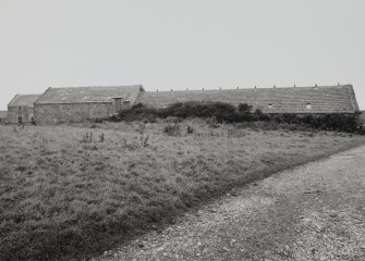 View from S of S side of steading. On the left is the byre with loft, on the right, the byre